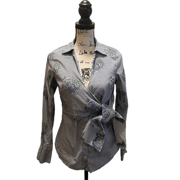 ZARA Woman Striped Floral Wrap Tie Shirt Blue White size Medium Casual button up - Picture 1 of 11